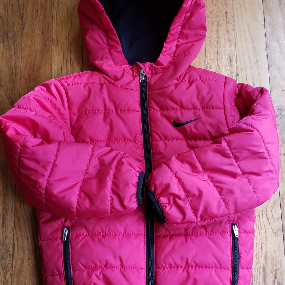 Nike Girls Puffer Winter Zipper Coat. 5/S